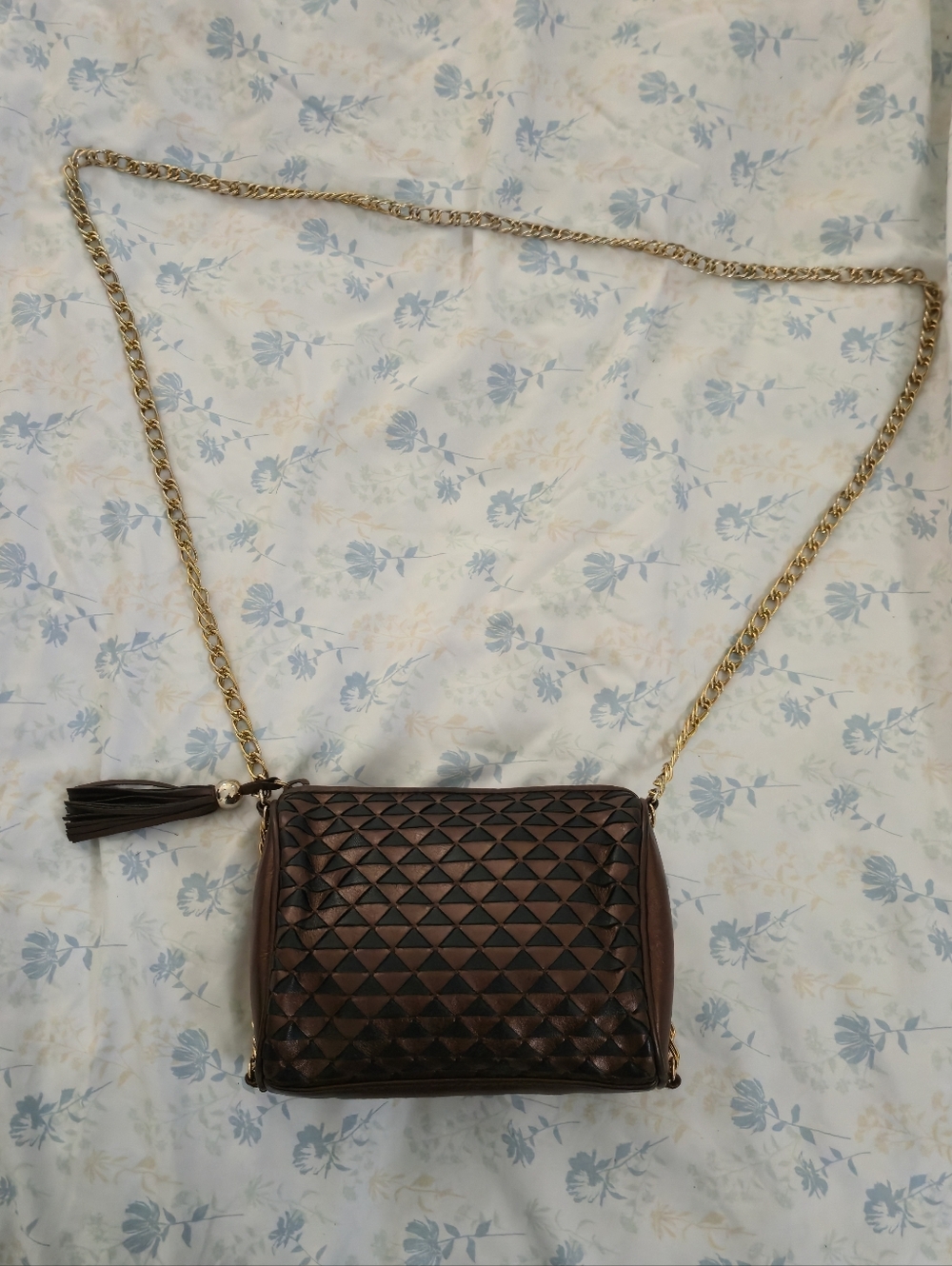GANSON, Brown Quilted Crossbody Bag with Gold Chain